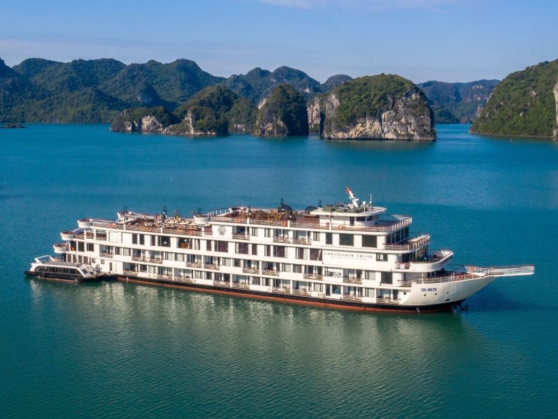 Review Du thuyền Ambassador Hạ Long: Giá Vé, Cabin, Lịch Trình Chi Tiết